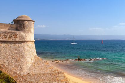 Islas de Ensueño: Córcega, Cerdeña y Norte de Sicilia con Islas Eolias