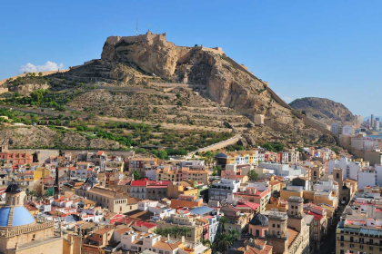 Alicante: Set between the fortress and the bay.