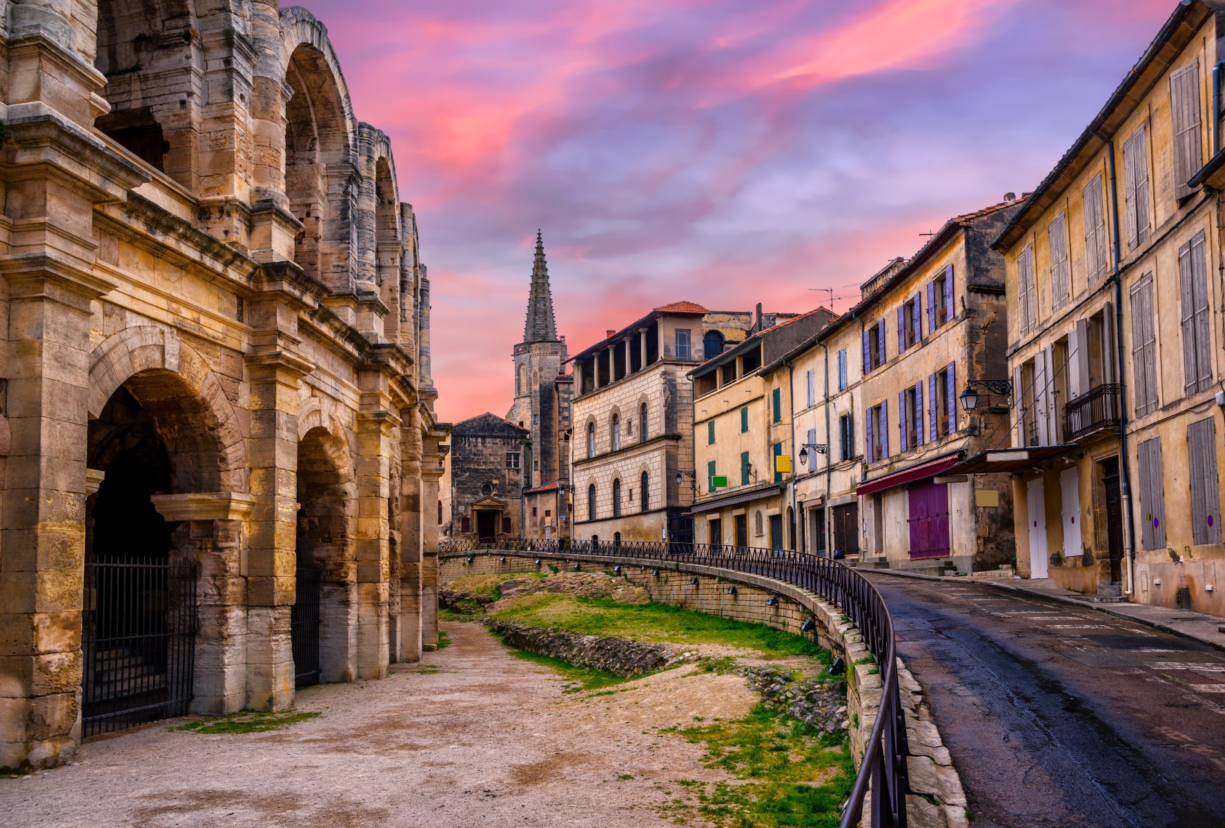 Arles Arles