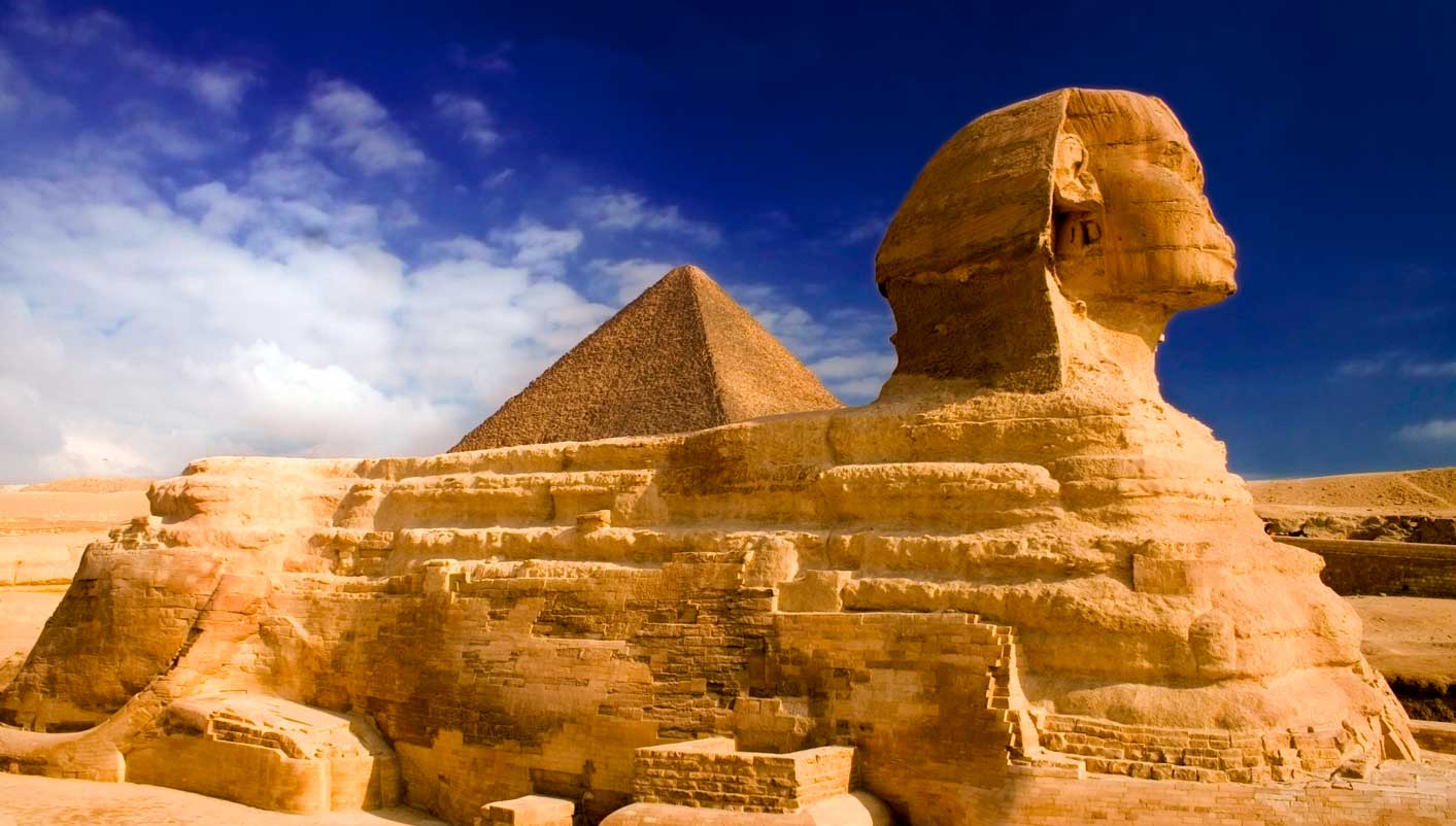 Cairo: Cheops Chefren and Mykerinos Pyramids. Cairo: Cheops Chefren and Mykerinos Pyramids.