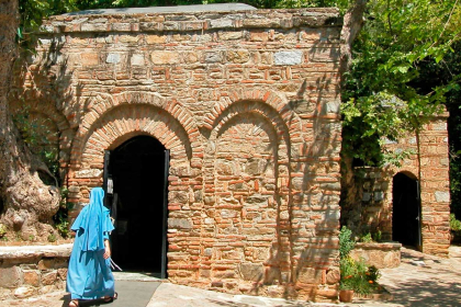 Ephesus: The archaeological wonder of Asia. Visit to the Virgin Mary's house.