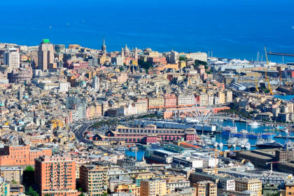 Genoa: The largest port of the Mediterranean, a city of contrasts.