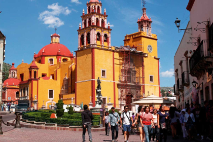 Guanajuato: A beautiful university city and World Heritage Site.