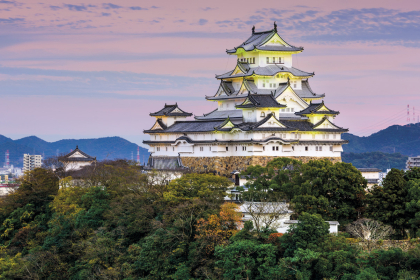 Himeji: Great sample of the japanese castles