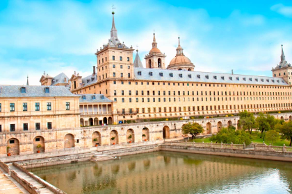 El Escorial Monastery: We offer you the option of visiting this famous monastery.