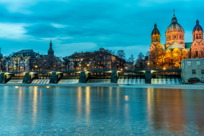 Paris, Italia y Praga