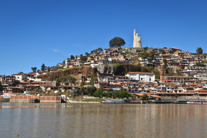Patzcuaro: Nice colonial population.