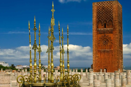 Rabat: The city of pirates. Visit to the Tower and Mausoleum of Hassan.