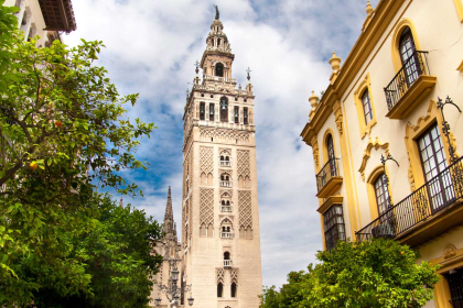 Seville: Giralda .