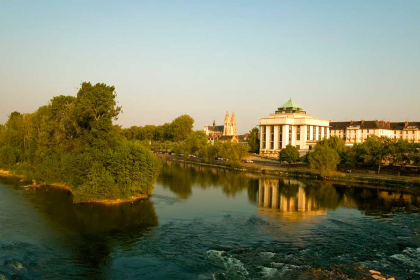 Tours: The city of St. Martin and garden of France.