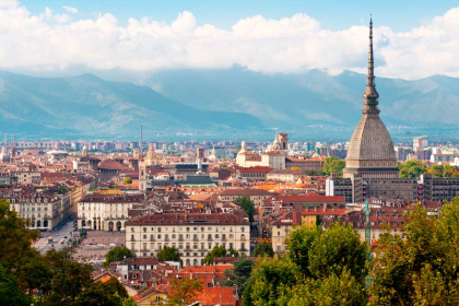Turin: Eclectic city as an open-air museum , meets baroque palaces , great monuments of the past and contemporary architecture.