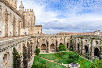 Evora